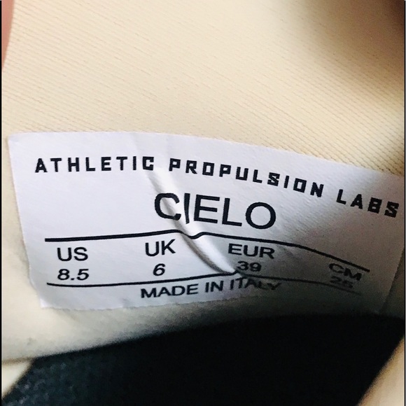 Rare APL COTW Luxury Shoes - Picture 5 of 15